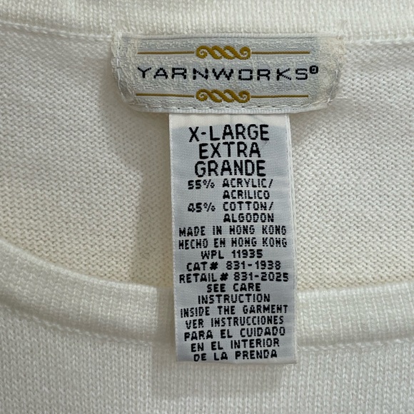 Pretty floral embroidered cream colored sweater, XL by Yarnworks - Picture 4 of 8